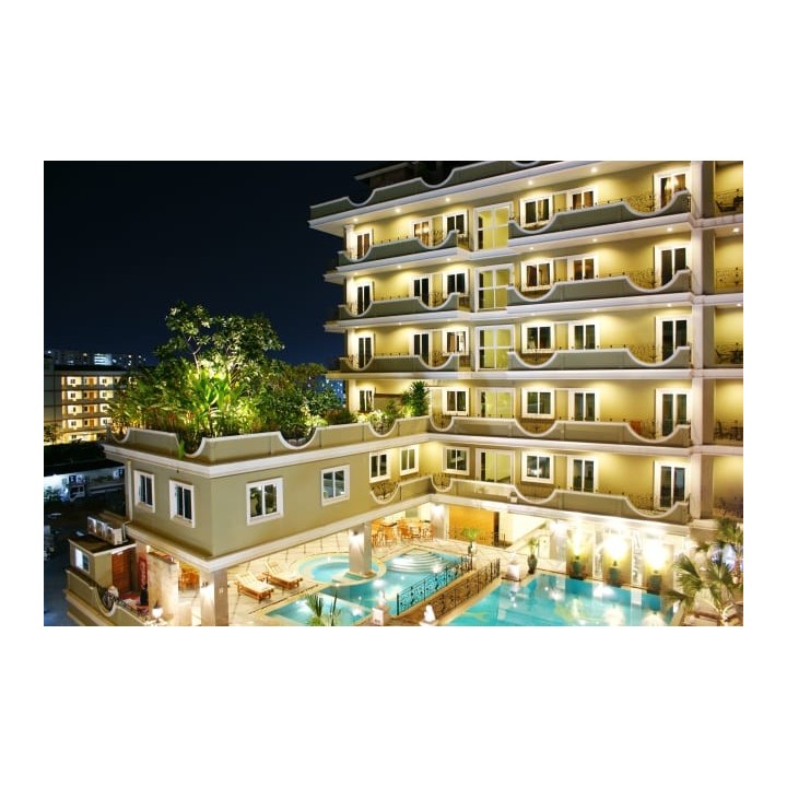 Hotel LK Royal Suite