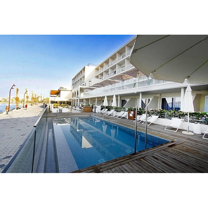 Hotel Naútico Ebeso