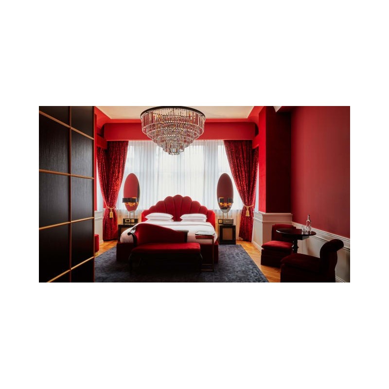 Hotel Provocateur