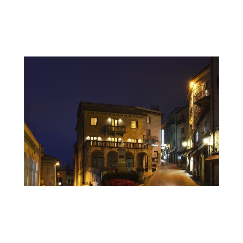 Hotel Titano