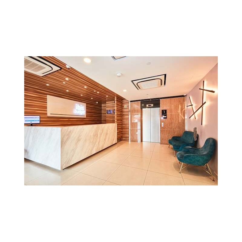 ibis budget Singapore Crystal