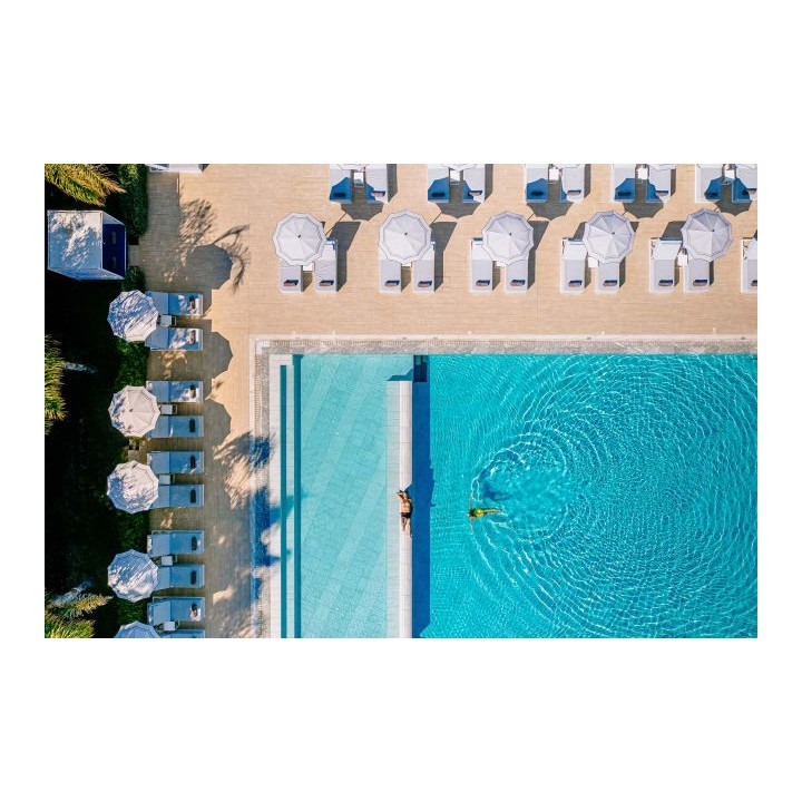 Ivi Mare - Designed for adults