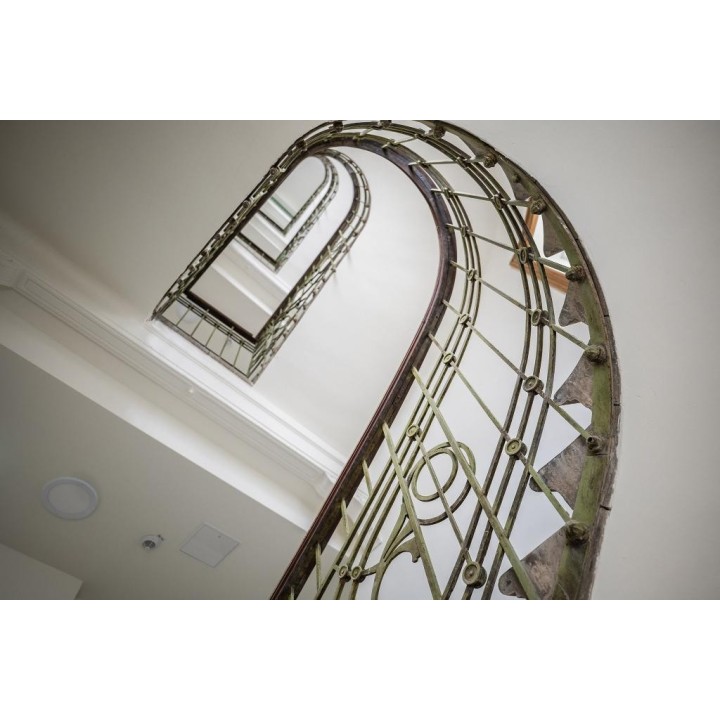 Jimmy's Apartments 3