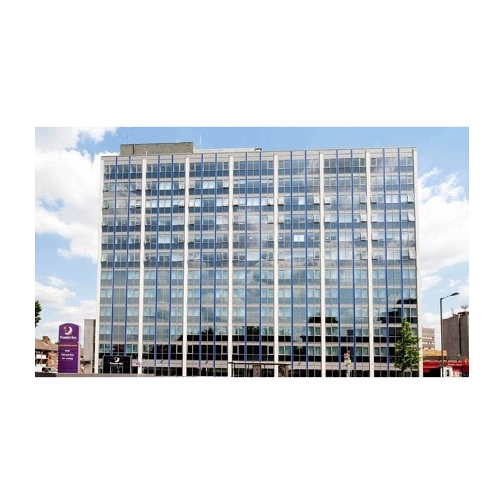 Karlsruhe Baden Baden - London - Premier Inn London Hendon (The Hyde)