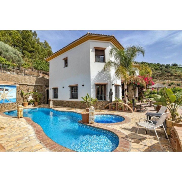 Karlsruhe Baden Baden - Torrox - Sayalonga Villa Retreat With 7 Bedrooms