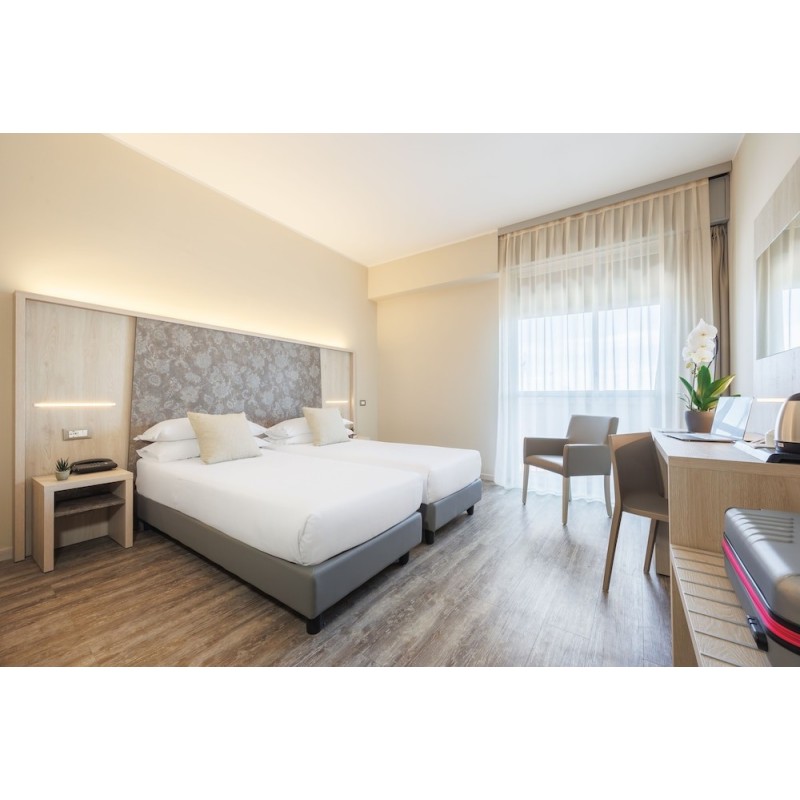 Köln Bonn - Bologna - JR Hotels Gate 7 Bologna