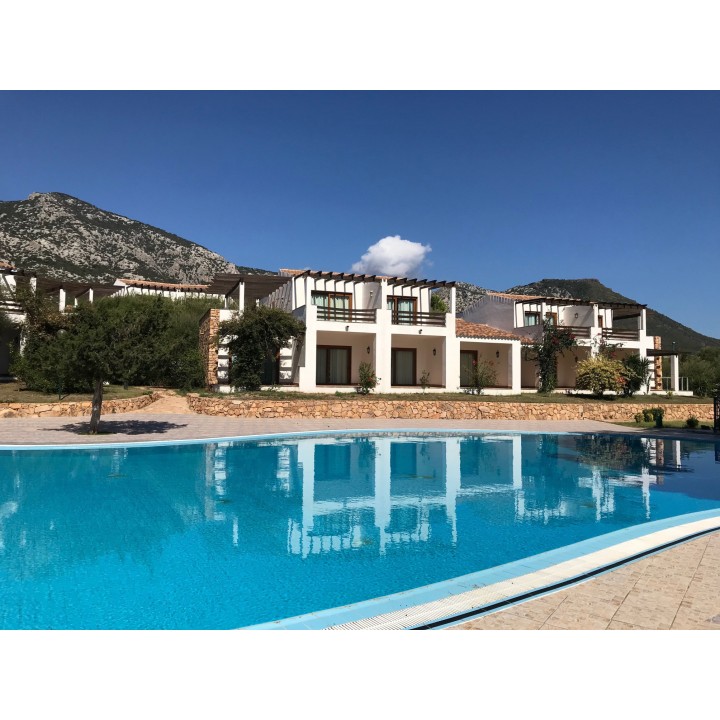 Köln Bonn - Cala Gonone - Club Esse Palmasera