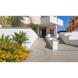 Köln Bonn - La Maddalena - Palau City Hotel