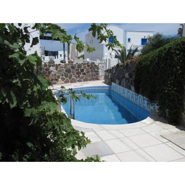 Köln Bonn - Órmos Athiniós - Villa Garden