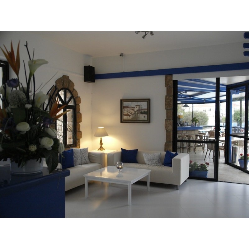 Köln Bonn - Paphos - Hilltop Gardens Hotel Apartments