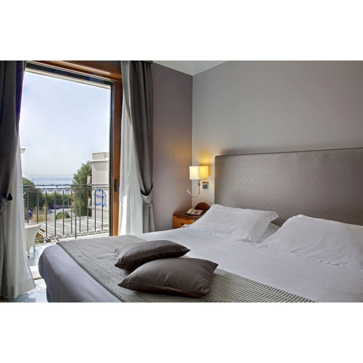 Köln Bonn - Pozzuoli - Hotel Villa Luisa