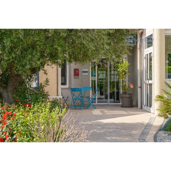 Kyriad Lyon Bron Le Cottage