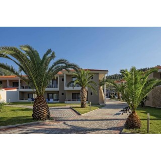 Lagomandra Beach Hotel & Spa