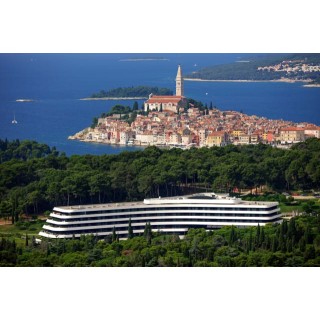 Lone Hotel by Maistra Collection