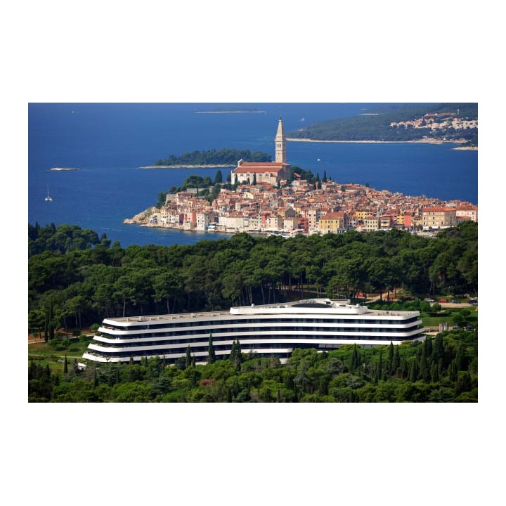 Lone Hotel by Maistra Collection