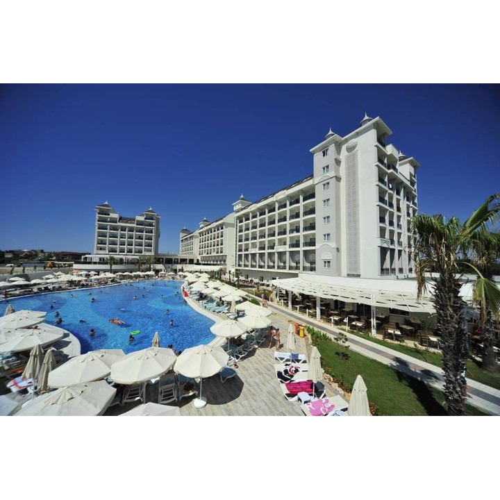 LRS Lake & River Side Hotel & Spa