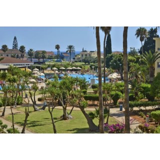 Makronissos Village Club