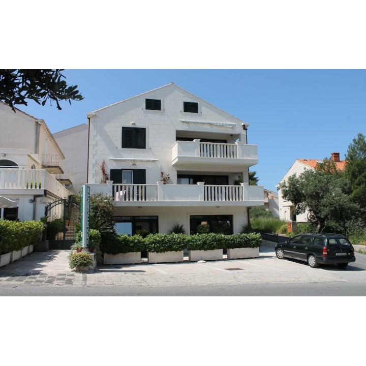 Memmingen - Dubrovnik - Apartments Logos