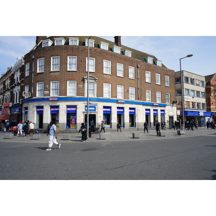 Memmingen - London - The Bank