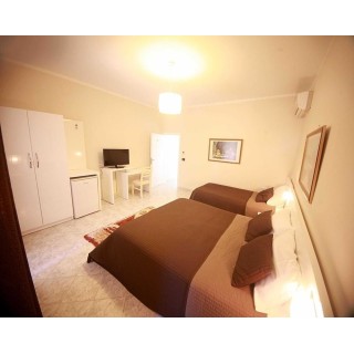 Memmingen - Vlorë - Hotel Nika