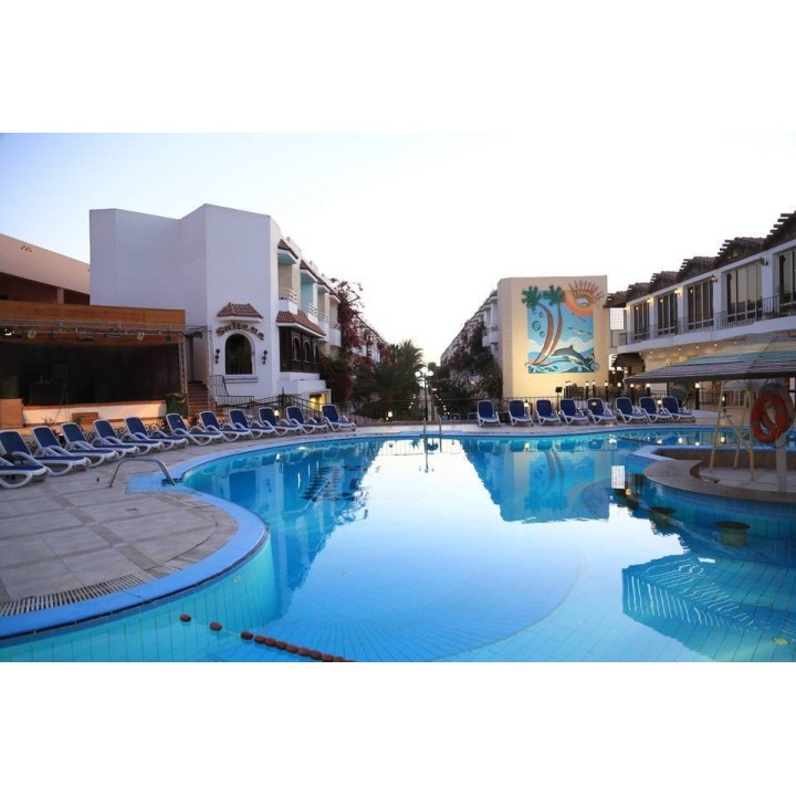 Minamark Beach Resort