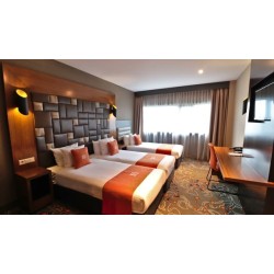 XO Hotels Park West