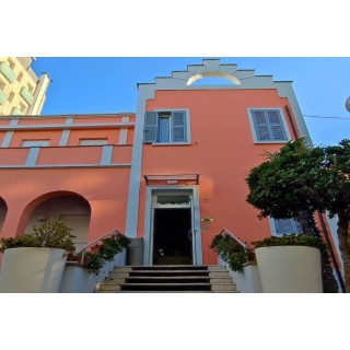 München - Abruzzen, Italien - Amadei Hotel Blumen