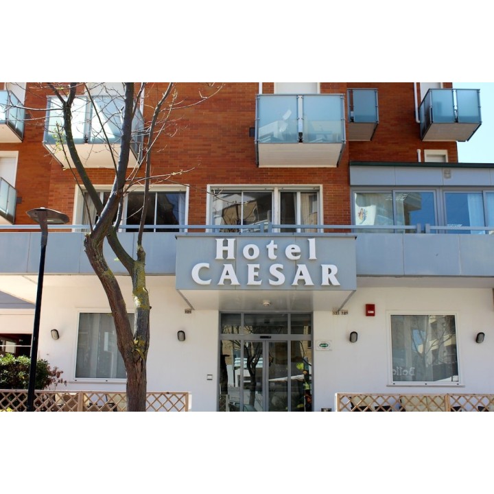 München - Abruzzen, Italien - Hotel Caesar