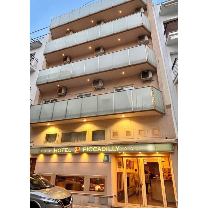 München - Costa del Garraf, Spanien - Hotel Piccadilly Sitges