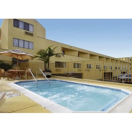 Quality Inn & Suites Hermosa Beach