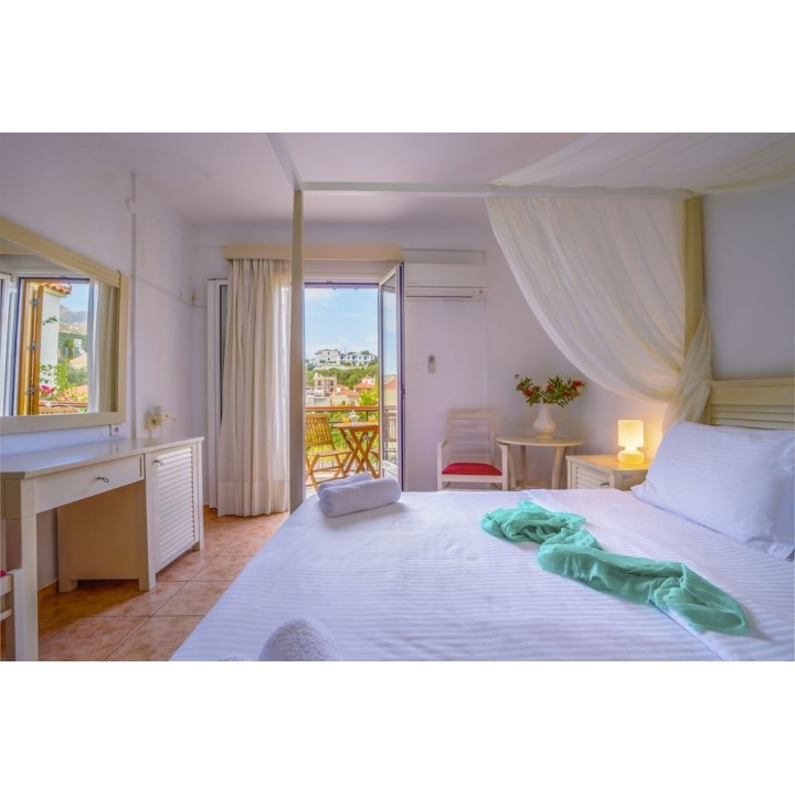 München - Marathokambos - Kerkis Bay