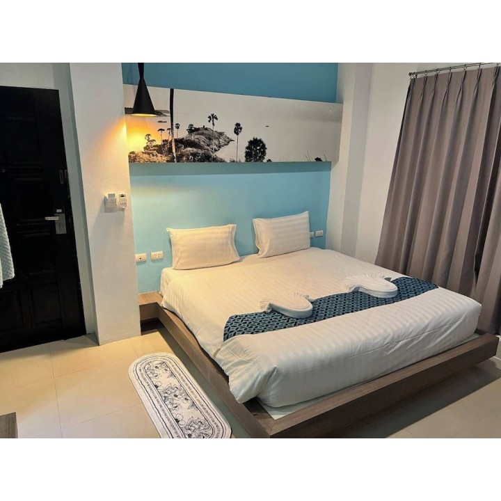 München - Patong Beach - Hotel The Journey Patong New