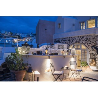 München - Santorin, Griechenland - Heliophos Boutique Caves