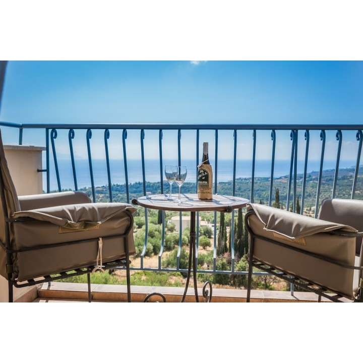 München - Svoronata - Diana Studios