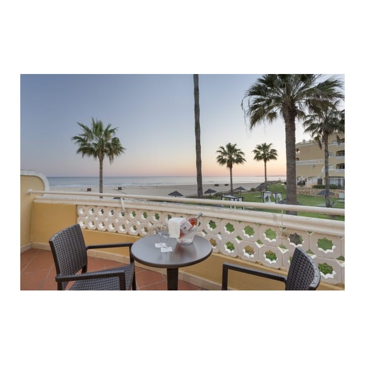 AP Oriental Beach - Adults Friendly