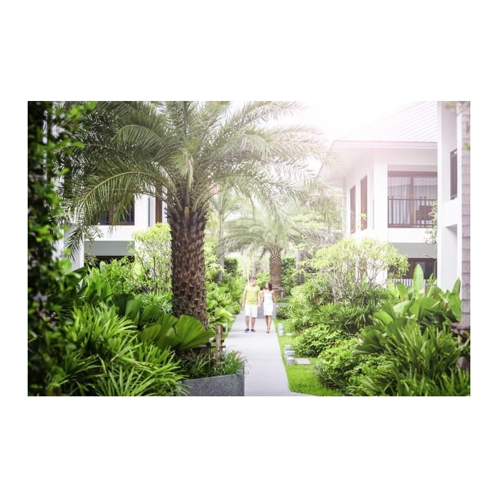 Novotel Phuket Karon Beach Resort & Spa