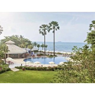 Novotel Rayong Rim Pae Resort Hotel