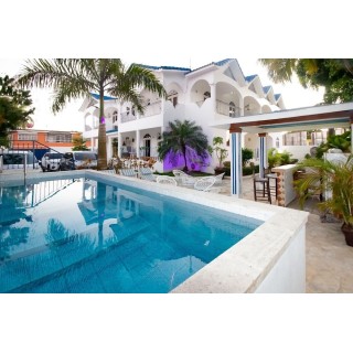 Nürnberg - Boca Chica - Hotel Villa Capri Salon & SPA