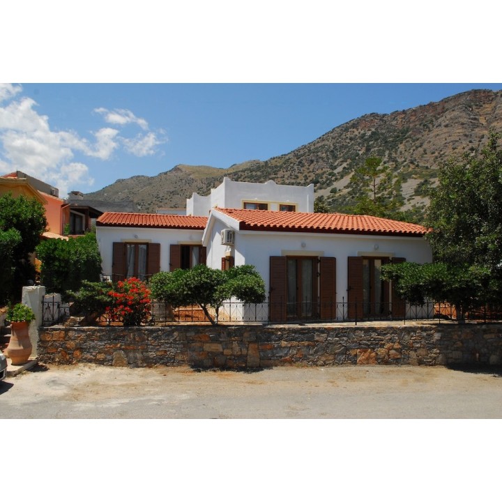 Nürnberg - Elounda - Athina Villas