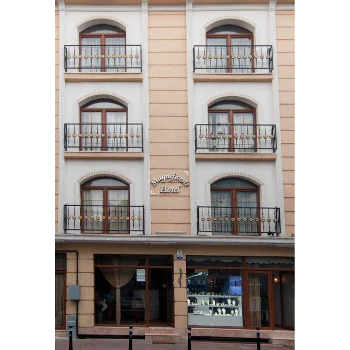 Nürnberg - Istanbul - Magnificent Hotel