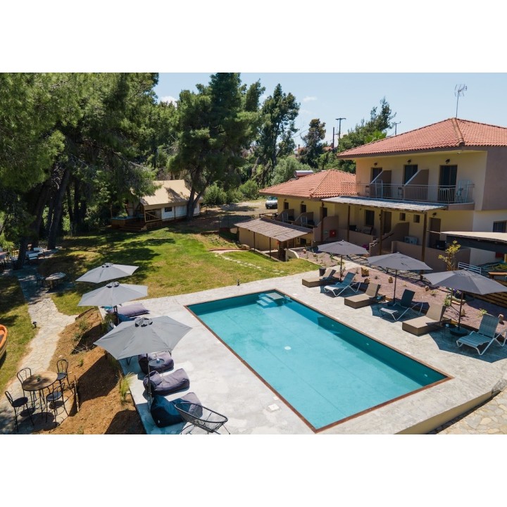 Nürnberg - Kassandria - Pefkon Suites