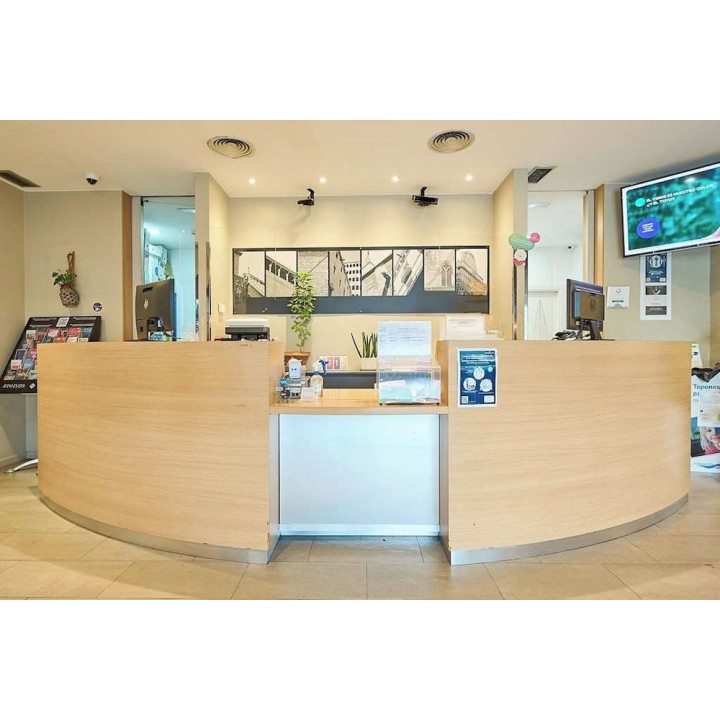 Paderborn Lippstadt - Barcelona - Travelodge BCN Cornella Fira