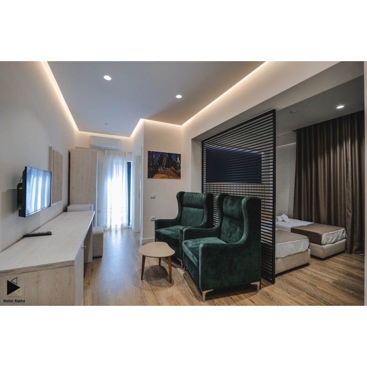 Paderborn Lippstadt - Sarandë - Hotel Alpha