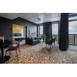 Peak 12 Hotel