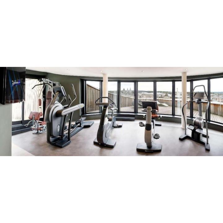 Radisson Blu Palace Hotel, Spa