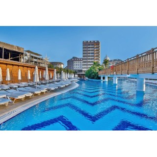 Saturn Palace Resort