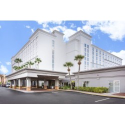 Holiday Inn Hotel & Suites Across From Universal Orlando