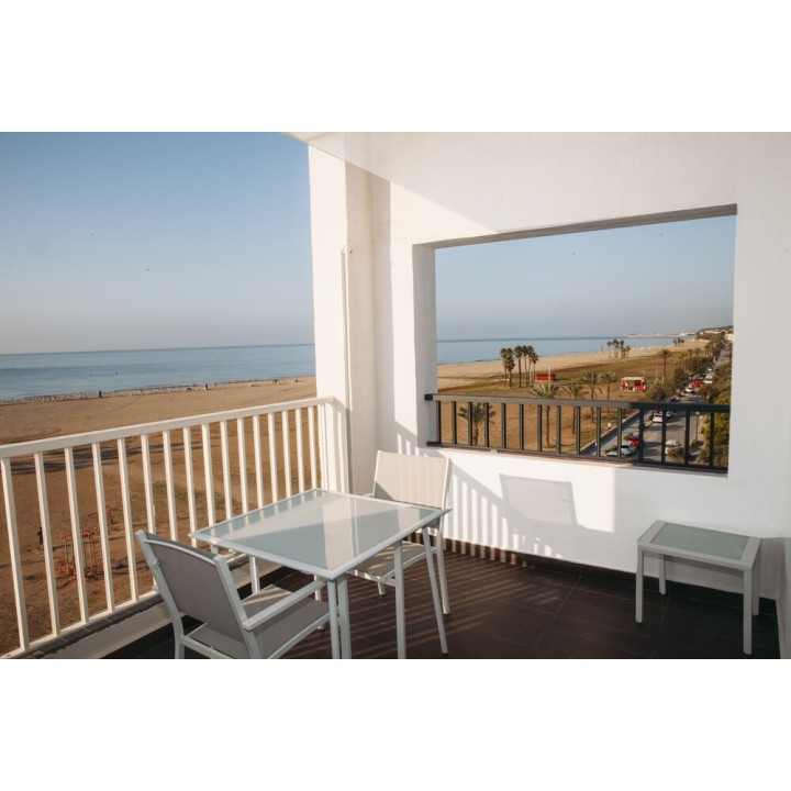 Stuttgart - Calafell - Hotel Brisamar Suites