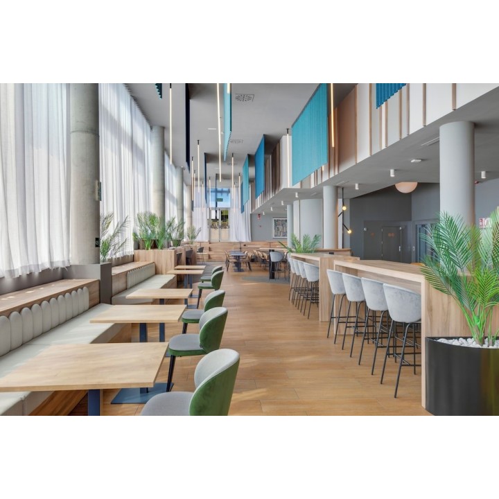 Stuttgart - Flughafen Barcelona – El Prat de Llobregat - B&B HOTEL Barcelona Viladecans