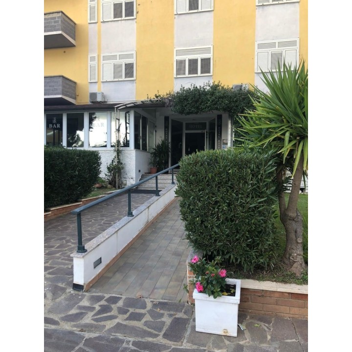 Stuttgart - Follonica - Hotel Sabatino